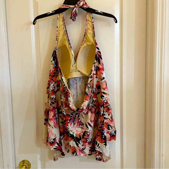 Floral Halter Tankini Top - Picture 2 of 6